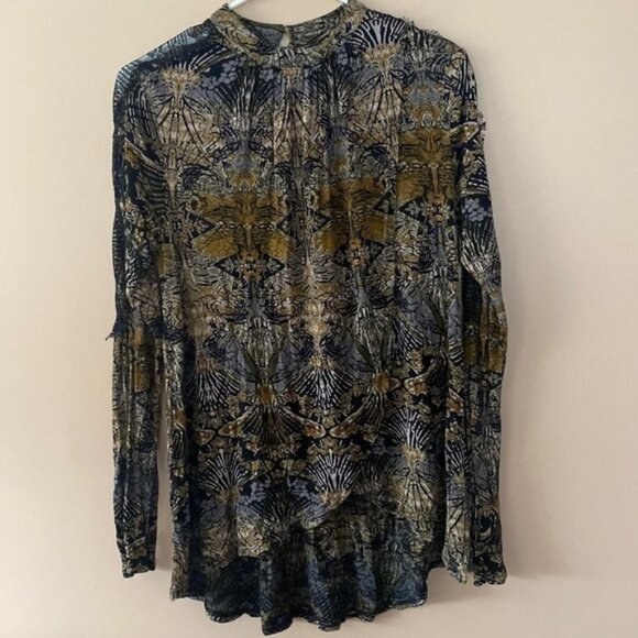 Free People top - Picture 1 of 9